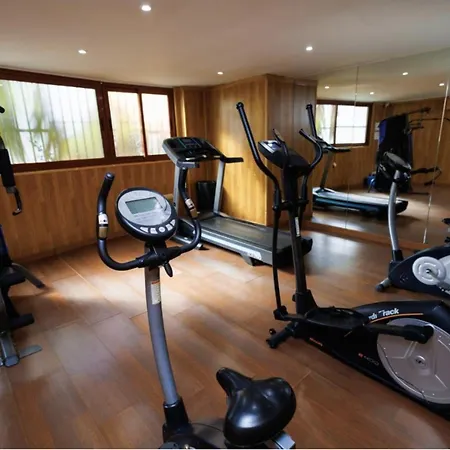 Apartment Lovely Elviria 200m From The Marbella