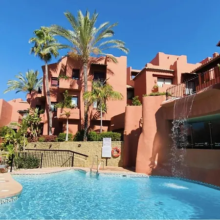 Apartment Lovely Elviria 200m From The Marbella
