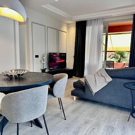 Apartment Lovely Elviria 200m From The Marbella